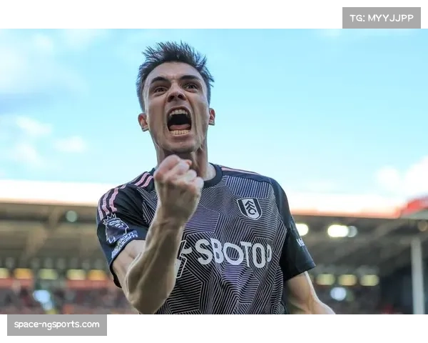 孔帕尼换人妙招助拜仁三球逆转门兴延续完美战绩